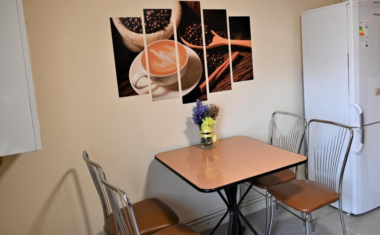 בראשוב Marin Hotel Apartment מראה חיצוני תמונה